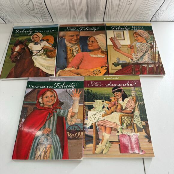 Vintage American Girls Felicity 4 Books and Samantha 1 Book -Historical Set - Picture 1 of 2
